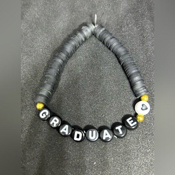 Graduate (High School) Heishi Bracelet - Picture 4 of 7